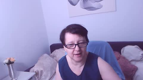 Christa online show from October 22, 7:19 pm