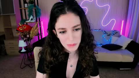 Snapshot of christinaconteeree chatting on September 14, 4:27 pm christinaconteeree online show from September 14, 4:27 pm