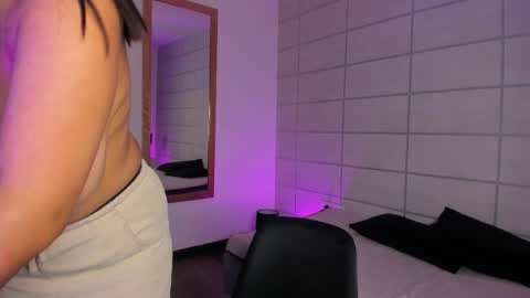 Christine  online show from April 15, 12:28 pm