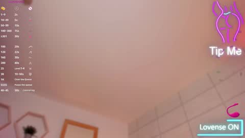 Snapshot of christine_harper chatting on October 8, 12:20 pm Christine online show from October 8, 12:20 pm