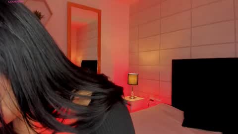 Christine  online show from January 9, 11:58 am