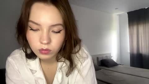 Vee is back online show from May 10, 8:38 am