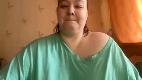 Snapshot of chubby__katie_ chatting on February 19, 6:22 am Kat online show from February 19, 6:22 am