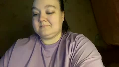 Snapshot of chubby__katie_ chatting on February 18, 5:20 am Kat online show from February 18, 5:20 am