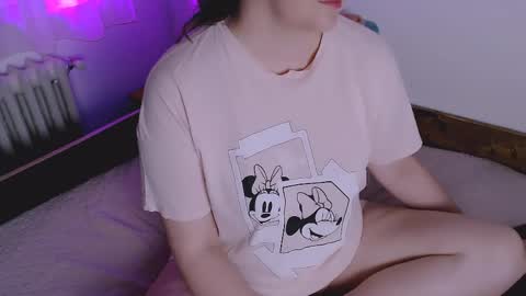 Maia online show from June 3, 6:57 pm