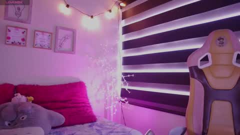 Snapshot of cielo_andrade chatting on October 3, 3:50 pm Cielo online show from October 3, 3:50 pm