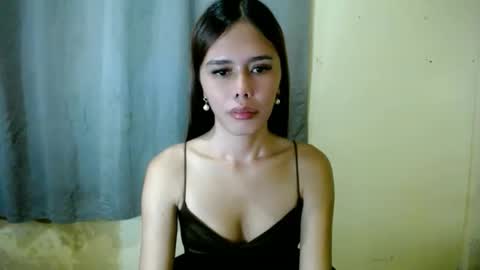 Cindy  online show from April 11, 7:56 am