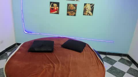 Cinthya online show from May 30, 6:37 pm