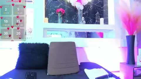 Cinthya  online show from June 26, 12:28 pm
