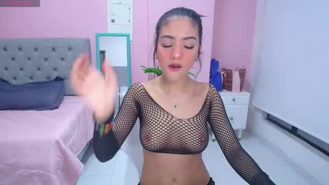 Snapshot of circe_cherry7 chatting on December 26, 11:35 pm Circe Cherry online show from December 26, 11:35 pm