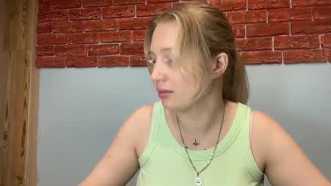 citrusblissss online show from October 3, 12:32 pm