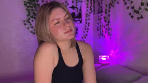 Snapshot of citruska chatting on October 3, 9:53 pm karina online show from October 3, 9:53 pm