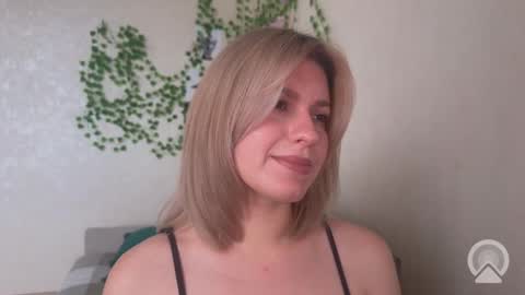 Snapshot of citruska chatting on September 29, 9:58 am karina online show from September 29, 9:58 am