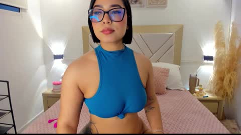 Claire 3 online show from October 23, 5:13 am