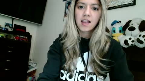 clair_of online show from July 9, 9:39 pm