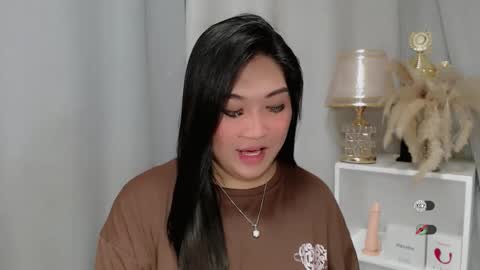 CLAIRE online show from May 12, 3:26 am