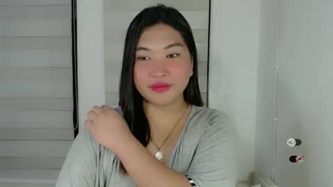 Snapshot of clairewntr_ chatting on March 4, 3:48 pm CLAIRE online show from March 4, 3:48 pm