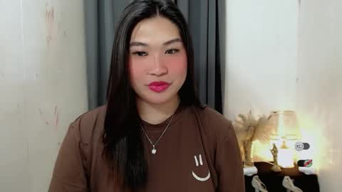 Snapshot of clairewntr_ chatting on September 16, 4:53 am CLAIRE online show from September 16, 4:53 am