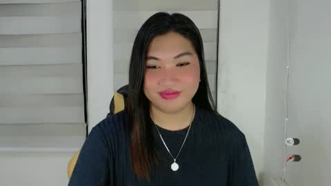 Snapshot of clairewntr_ chatting on March 8, 6:52 am CLAIRE online show from March 8, 6:52 am