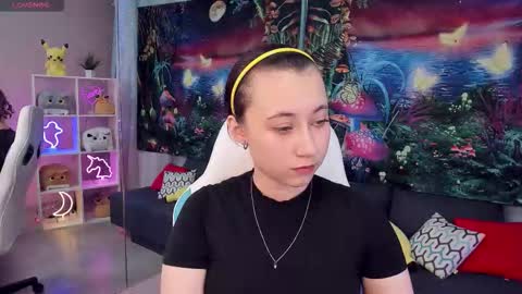 clarabenson online show from October 17, 6:22 pm