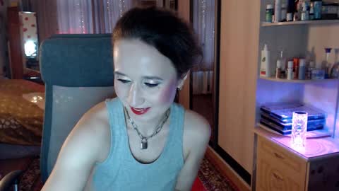 classyinna online show from December 1, 5:55 am