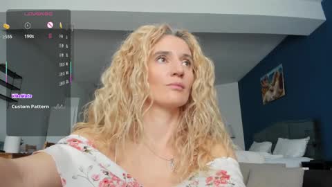 Nikki online show from April 3, 8:01 am