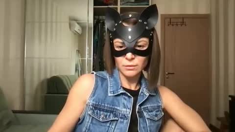 cleo_catra online show from October 4, 1:06 pm