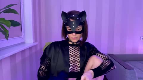 cleo_catra online show from November 12, 7:01 pm
