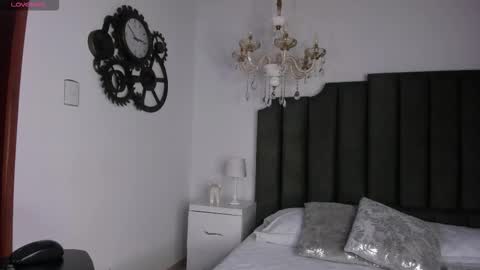 Cleopatra online show from March 19, 7:51 pm