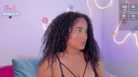 cloe_25 online show from June 9, 2:11 am