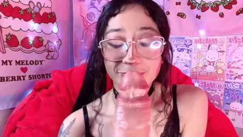 Cloe Leeee online show from January 18, 5:15 am