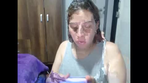 cloefuckass30 online show from October 23, 12:38 am