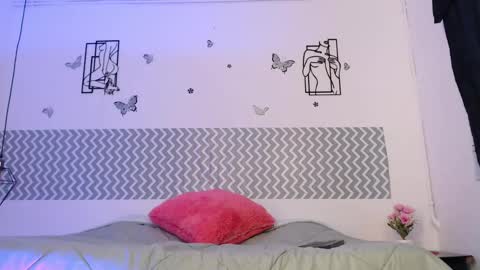 Snapshot of cloehonney chatting on September 15, 6:48 pm cloe online show from September 15, 6:48 pm