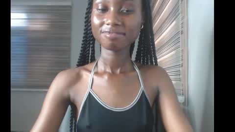 coco_petitqueen online show from November 3, 11:03 am