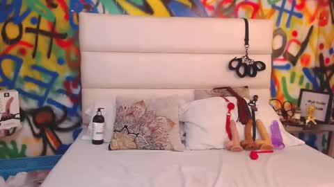 valentina online show from February 8, 2:32 pm