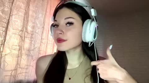 Snapshot of conchitaderricott chatting on October 6, 1:06 pm Bella online show from October 6, 1:06 pm