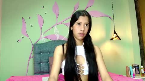 Snapshot of connie_bell chatting on March 3, 12:09 pm C O N N I E online show from March 3, 12:09 pm