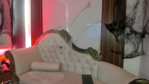 Coralie Bronson online show from October 30, 9:27 pm