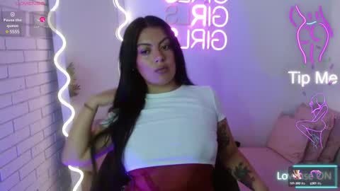 Snapshot of coraline_tay chatting on February 10, 11:25 am Carolina online show from February 10, 11:25 am
