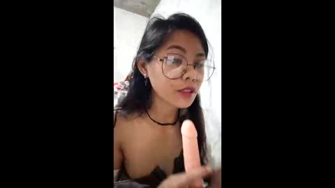 coralinebane online show from March 3, 4:40 am