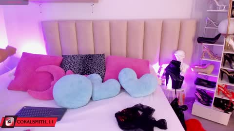 Snapshot of coralsmith11 chatting on January 17, 2:50 pm Coral Smith online show from January 17, 2:50 pm