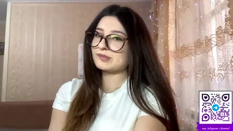 Elisheva online show from April 14, 12:38 pm