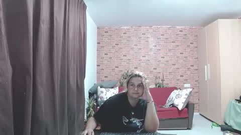 Elisa online show from September 14, 6:28 pm