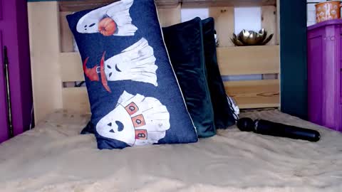 Lydia online show from October 23, 12:33 pm