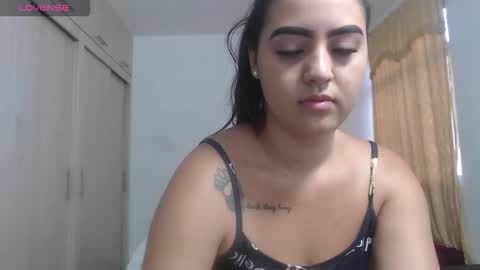 Snapshot of couple_sexandlove chatting on October 4, 11:49 am EMILY online show from October 4, 11:49 am