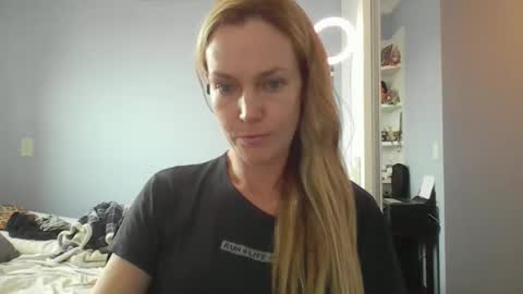 Anny online show from April 8, 10:50 am