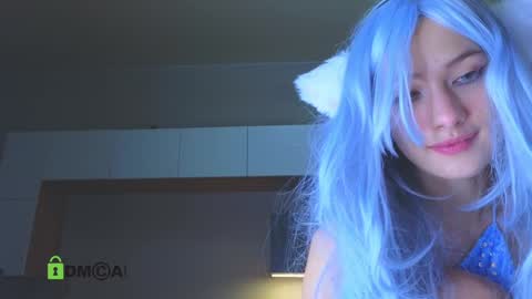 crazzy cherry online show from December 21, 1:59 pm