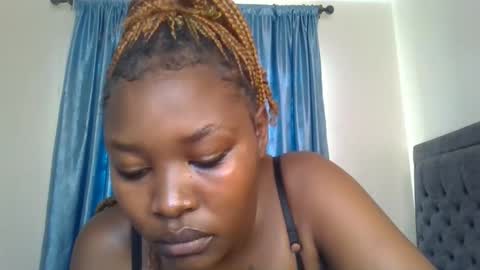 creamy_pie1 online show from March 11, 12:52 pm