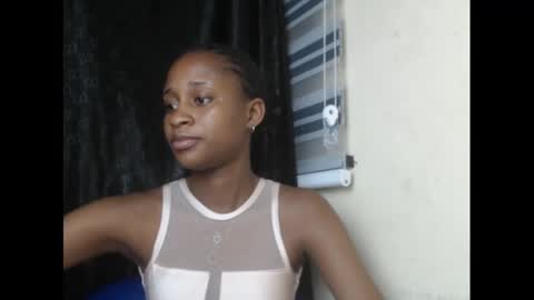 creamyxmuffin online show from March 4, 8:27 pm