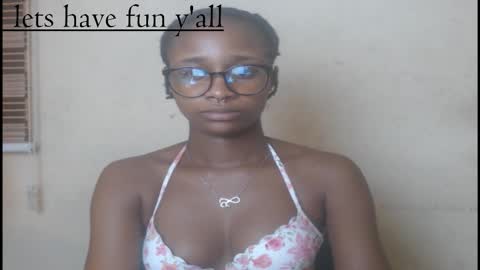 creamyxmuffin online show from September 21, 9:52 am